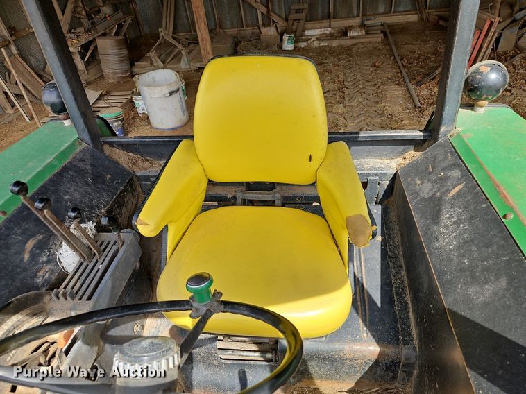 image for item EI3669 1983 John Deere 4050 MFWD tractor