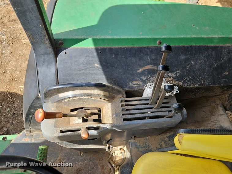image for item EI3669 1983 John Deere 4050 MFWD tractor
