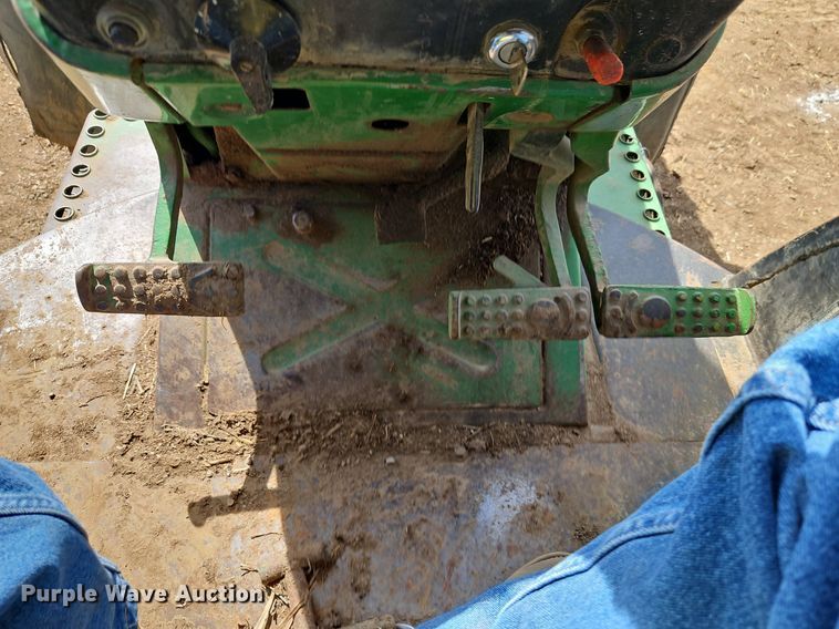 image for item EI3669 1983 John Deere 4050 MFWD tractor