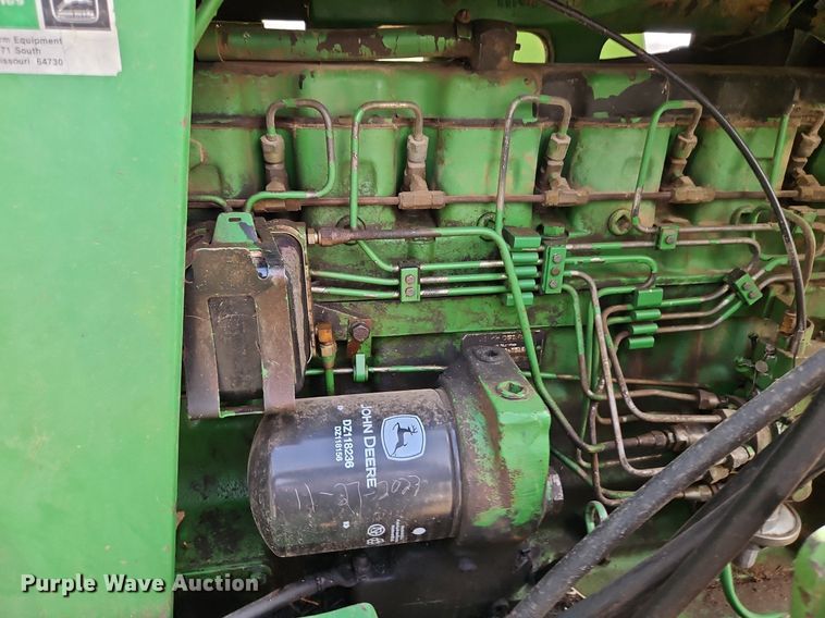 image for item EI3669 1983 John Deere 4050 MFWD tractor