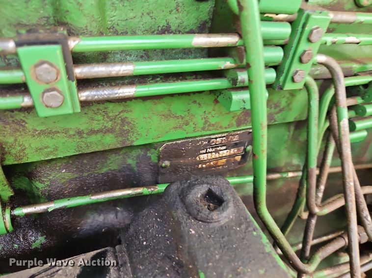 image for item EI3669 1983 John Deere 4050 MFWD tractor
