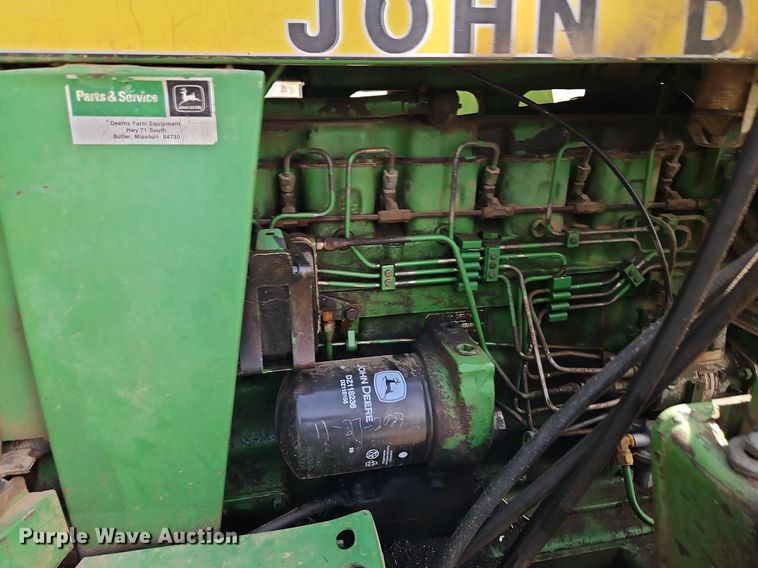 image for item EI3669 1983 John Deere 4050 MFWD tractor