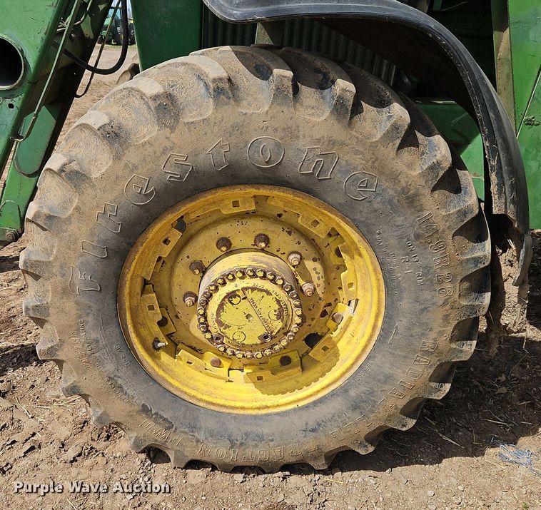 image for item EI3669 1983 John Deere 4050 MFWD tractor