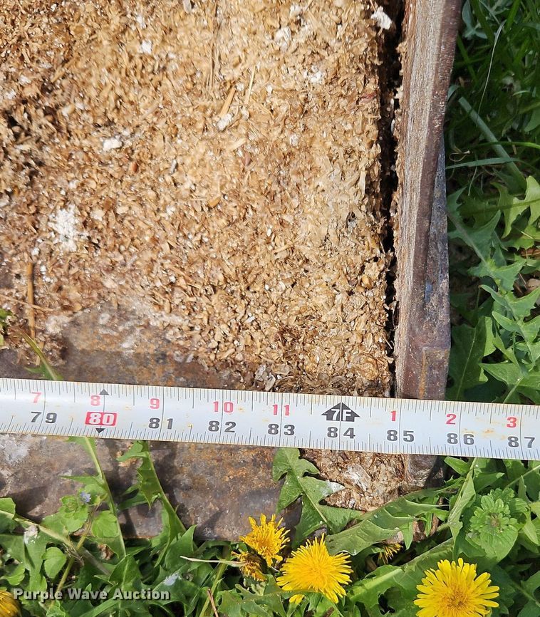 image for item EI3669 1983 John Deere 4050 MFWD tractor