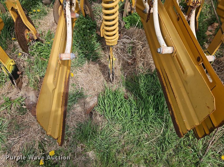 image for item EI3670 Buffalo 6400 row crop cultivator