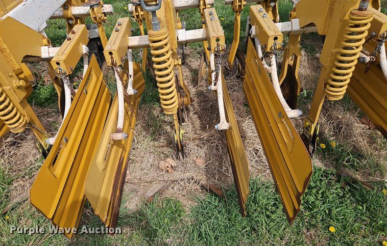 image for item EI3670 Buffalo 6400 row crop cultivator