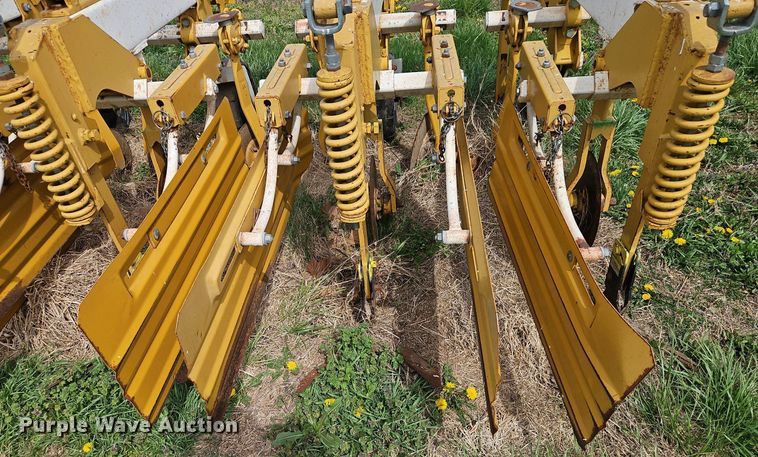 image for item EI3670 Buffalo 6400 row crop cultivator