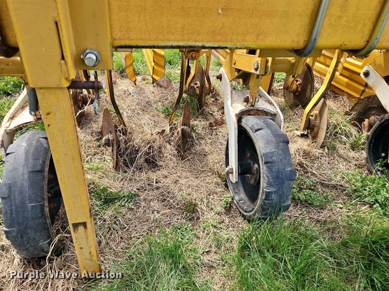 image for item EI3670 Buffalo 6400 row crop cultivator