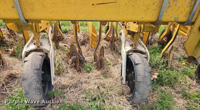 image for item EI3670 Buffalo 6400 row crop cultivator