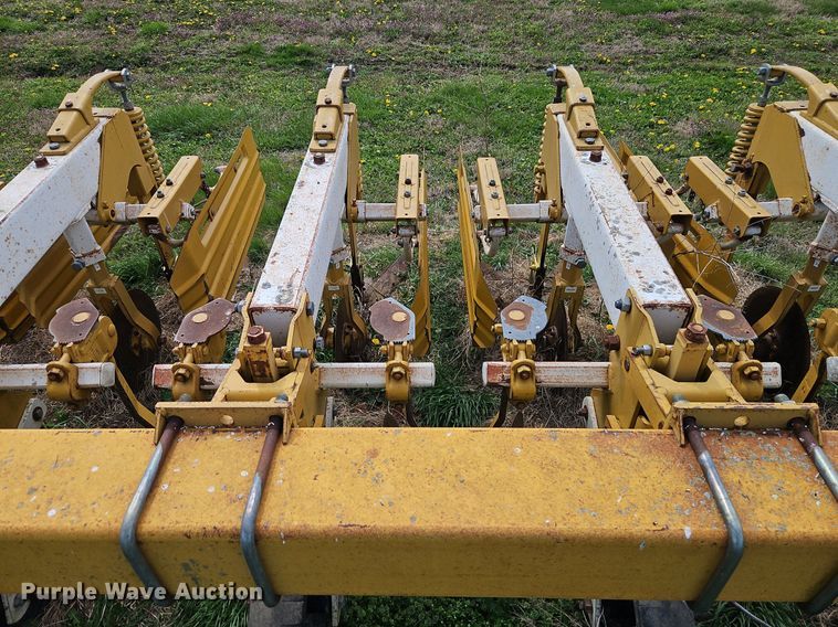 image for item EI3670 Buffalo 6400 row crop cultivator