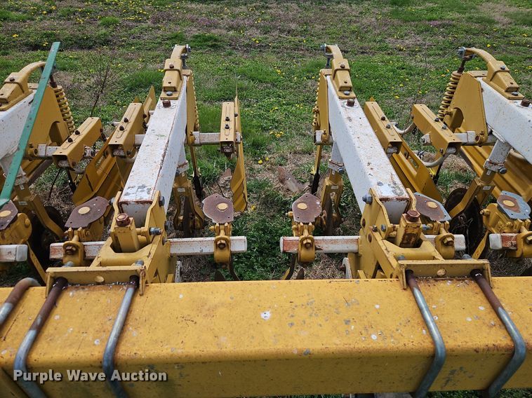 image for item EI3670 Buffalo 6400 row crop cultivator