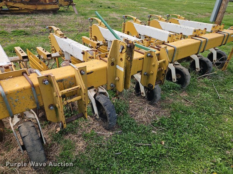 image for item EI3670 Buffalo 6400 row crop cultivator