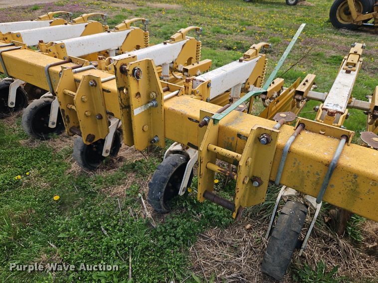 image for item EI3670 Buffalo 6400 row crop cultivator