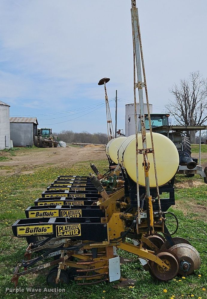 image for item EI3672 Buffalo  7530-8-30 planter