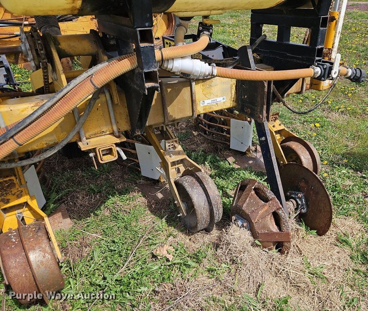 image for item EI3672 Buffalo  7530-8-30 planter