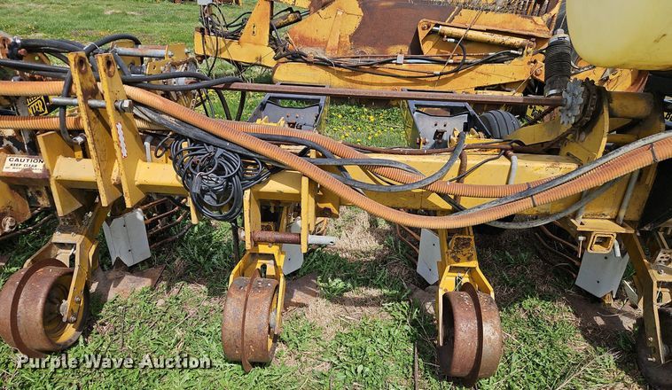 image for item EI3672 Buffalo  7530-8-30 planter