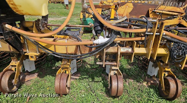 image for item EI3672 Buffalo  7530-8-30 planter