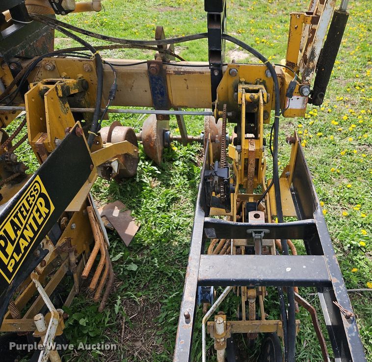 image for item EI3672 Buffalo  7530-8-30 planter