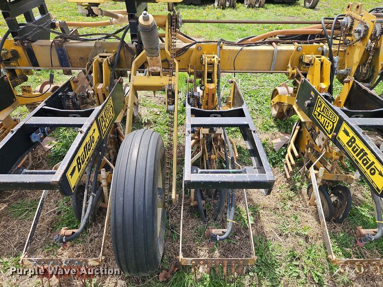 image for item EI3672 Buffalo  7530-8-30 planter