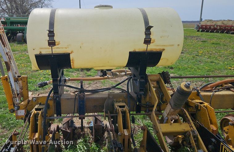 image for item EI3672 Buffalo  7530-8-30 planter