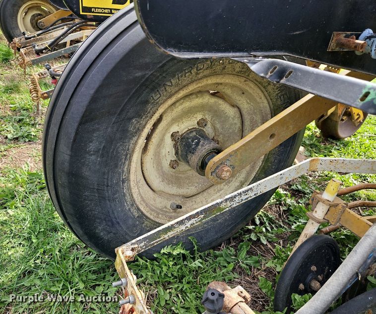 image for item EI3672 Buffalo  7530-8-30 planter