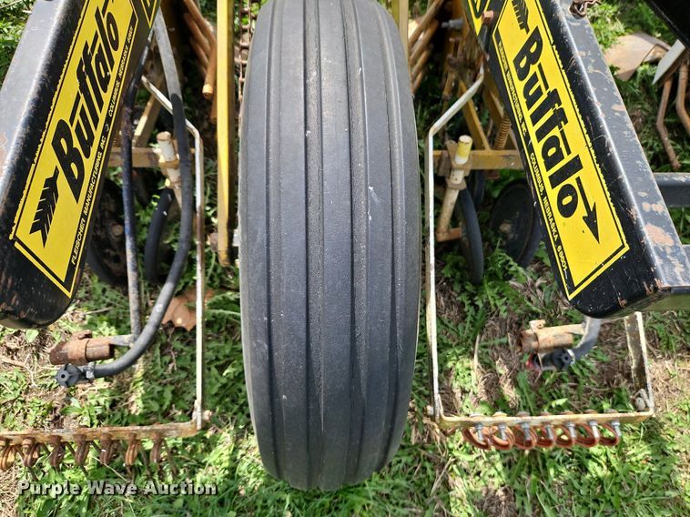 image for item EI3672 Buffalo  7530-8-30 planter