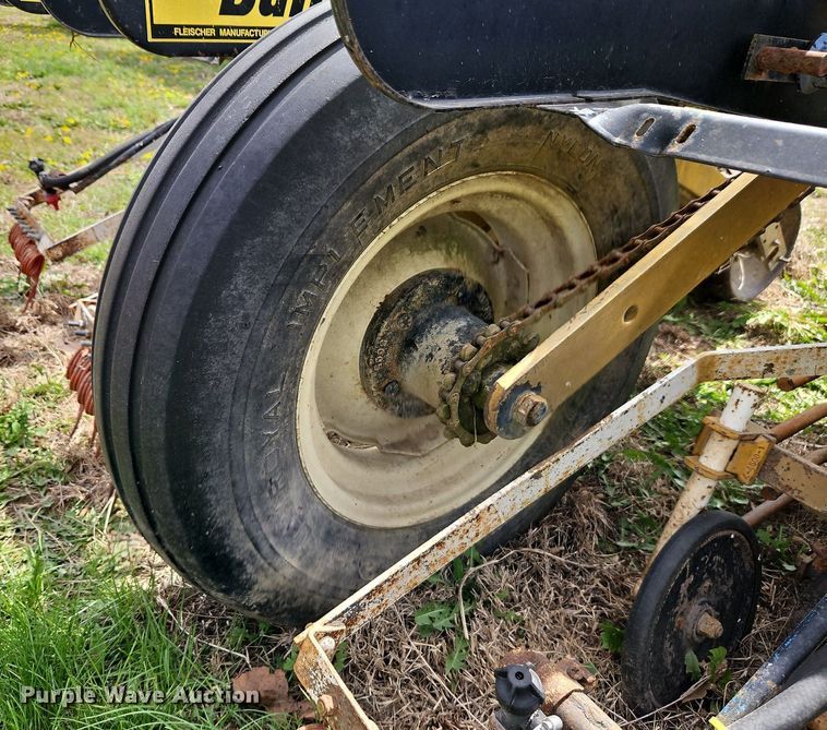 image for item EI3672 Buffalo  7530-8-30 planter