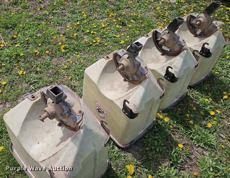 image for item EI3672 Buffalo  7530-8-30 planter