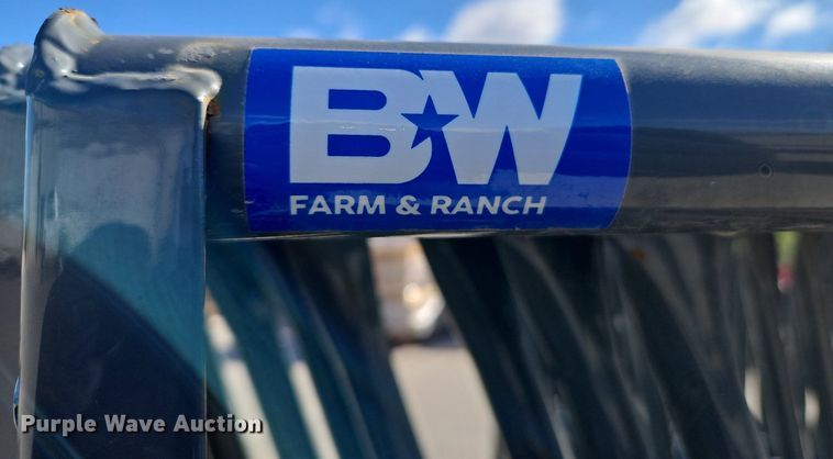 image for item EI3686 (5) B&W PT17019 bale feeder