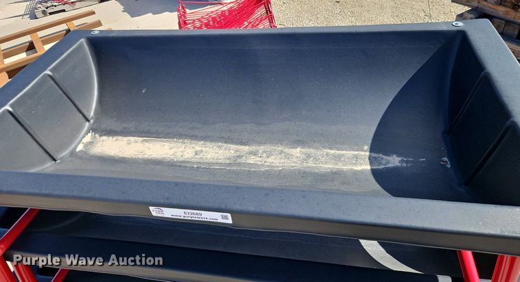 image for item EI3689 (5) B&W bunk feeders