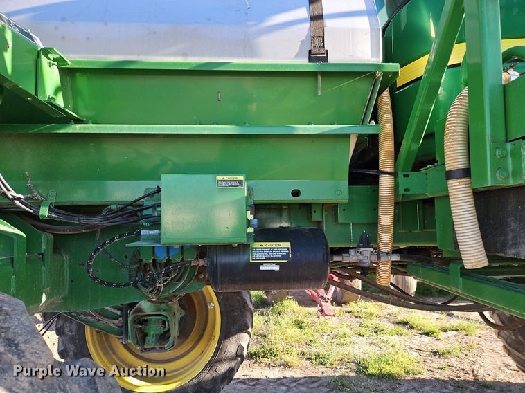 image for item EI3720 2008 John Deere 4730 sprayer