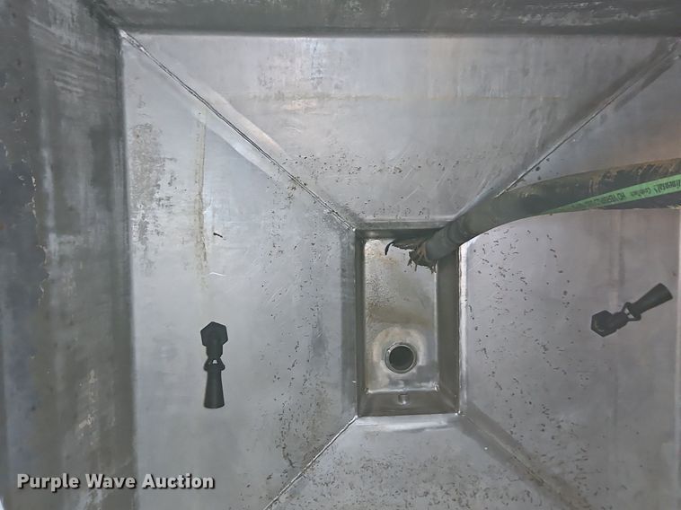 image for item EI3720 2008 John Deere 4730 sprayer