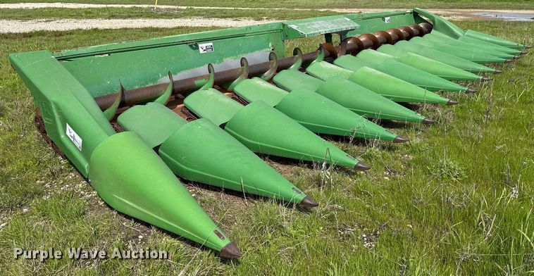 image for item EJ0390 John Deere 1243 corn head