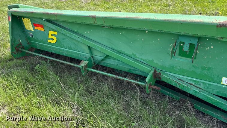 image for item EJ0390 John Deere 1243 corn head