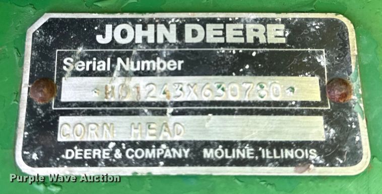 image for item EJ0390 John Deere 1243 corn head