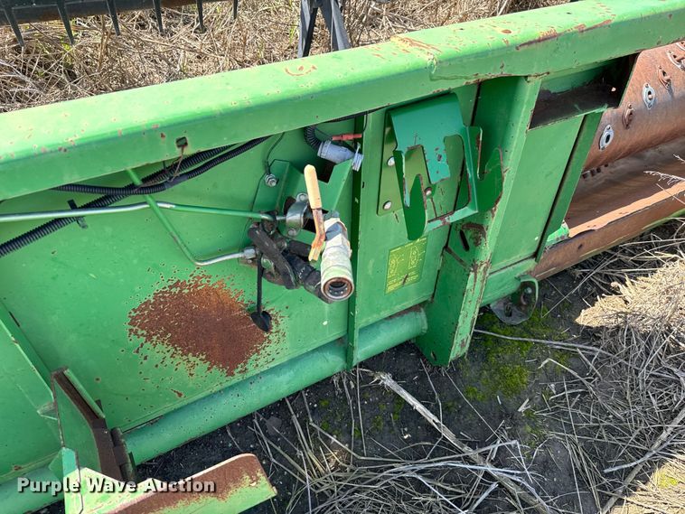 image for item EJ0392 John Deere 930 stripper head