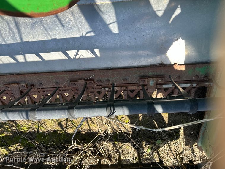 image for item EJ0392 John Deere 930 stripper head