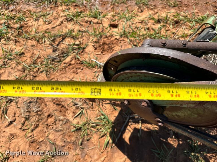 image for item EJ0436 John Deere 650 hay rake