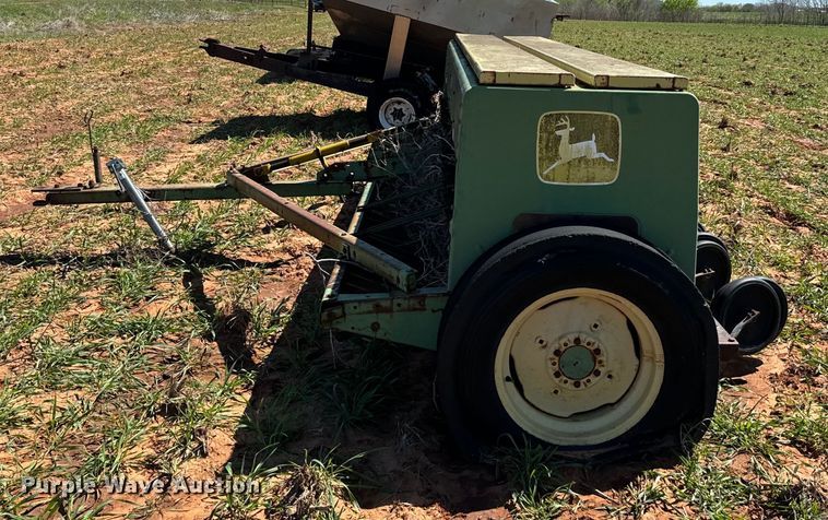 image for item EJ0439 John Deere 8300 grain drill