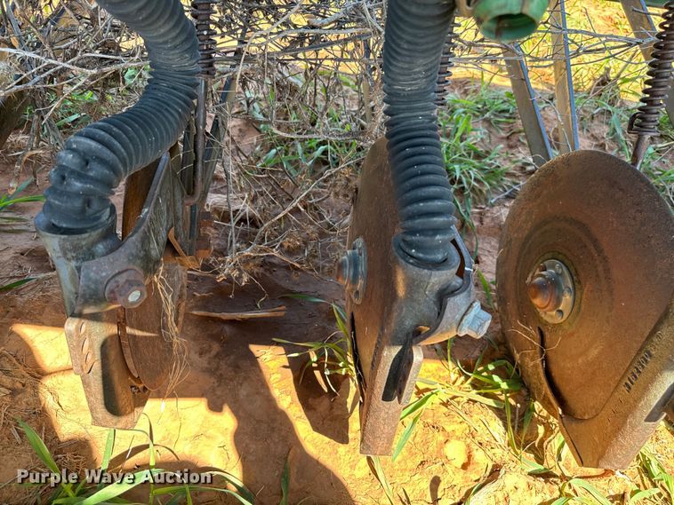 image for item EJ0439 John Deere 8300 grain drill