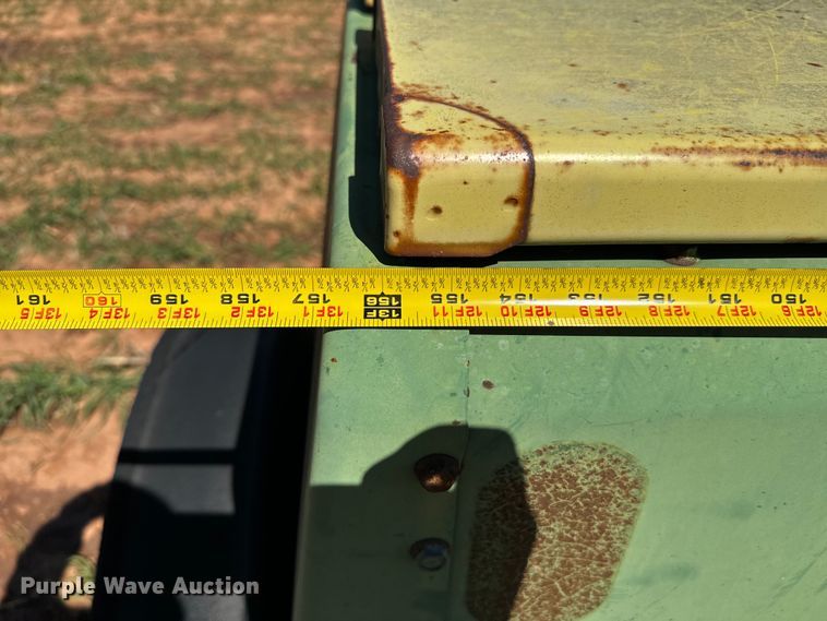 image for item EJ0439 John Deere 8300 grain drill