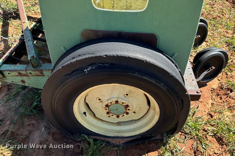 image for item EJ0439 John Deere 8300 grain drill