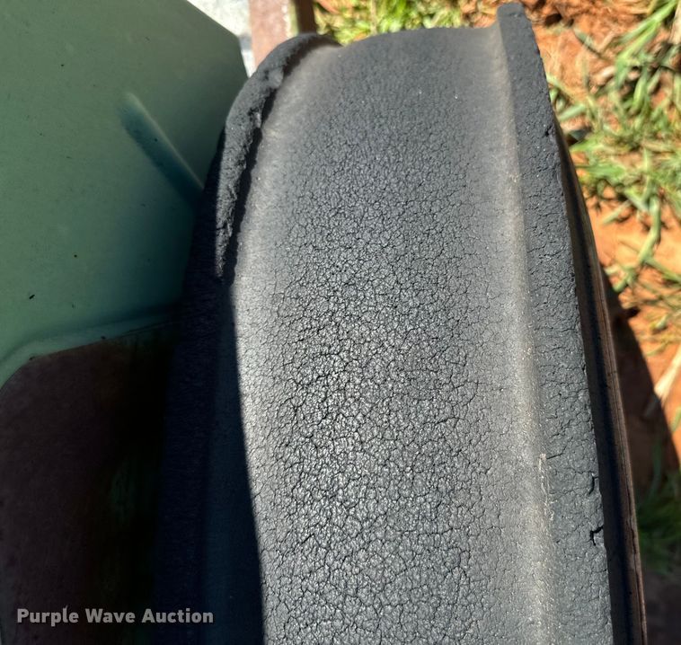 image for item EJ0439 John Deere 8300 grain drill