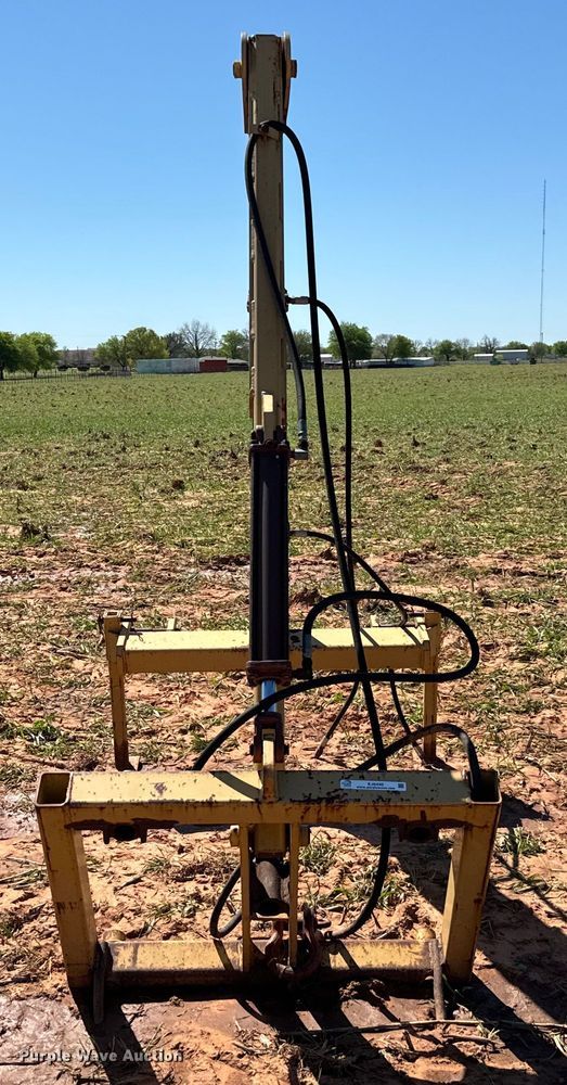 image for item EJ0440 Hay handler