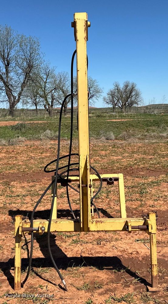 image for item EJ0440 Hay handler