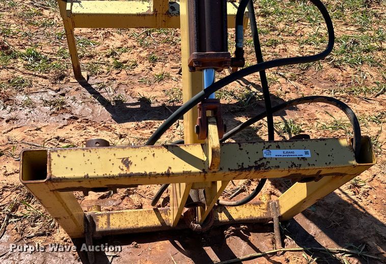 image for item EJ0440 Hay handler