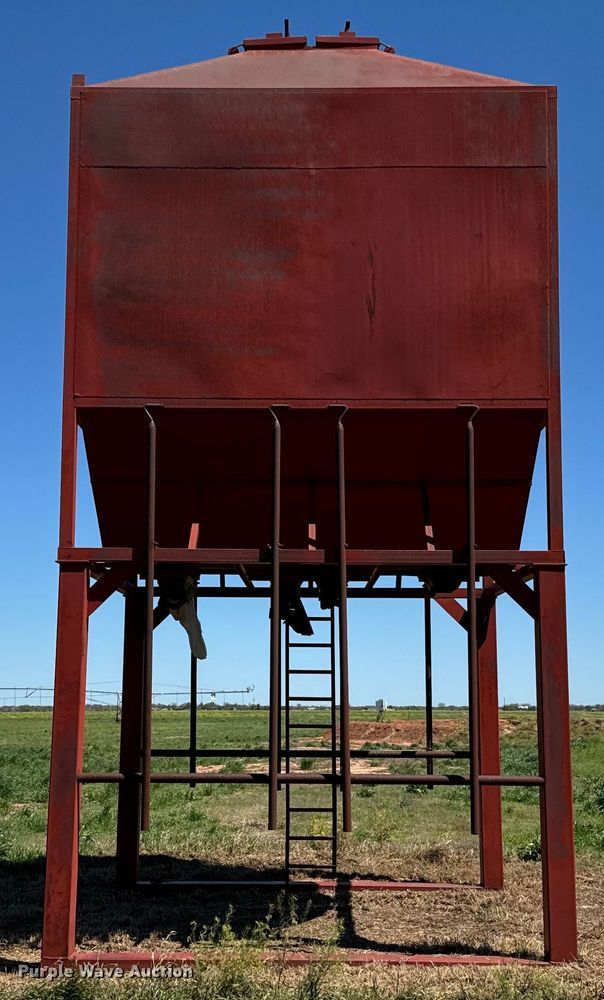 image for item EJ0452 Feed storage bin