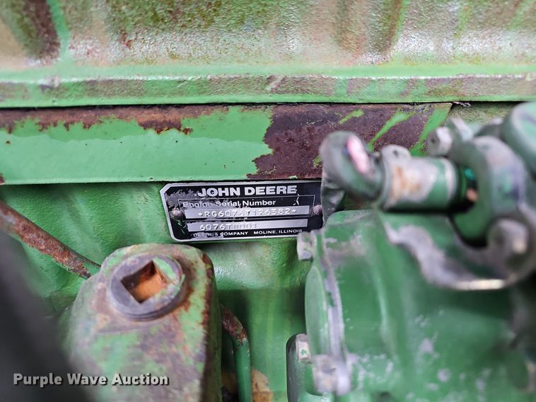 image for item EJ6222 1990 John Deere 9500 combine