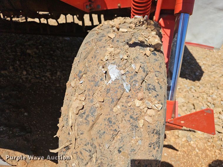 image for item EJ6269 Kuhn FC352G disc mower