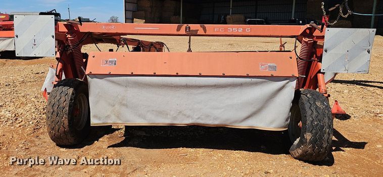 image for item EJ6270 Kuhn FC352G disc mower